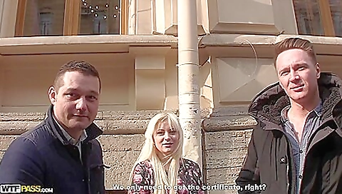 Steamy pickup fuck with a dirty-minded blondie